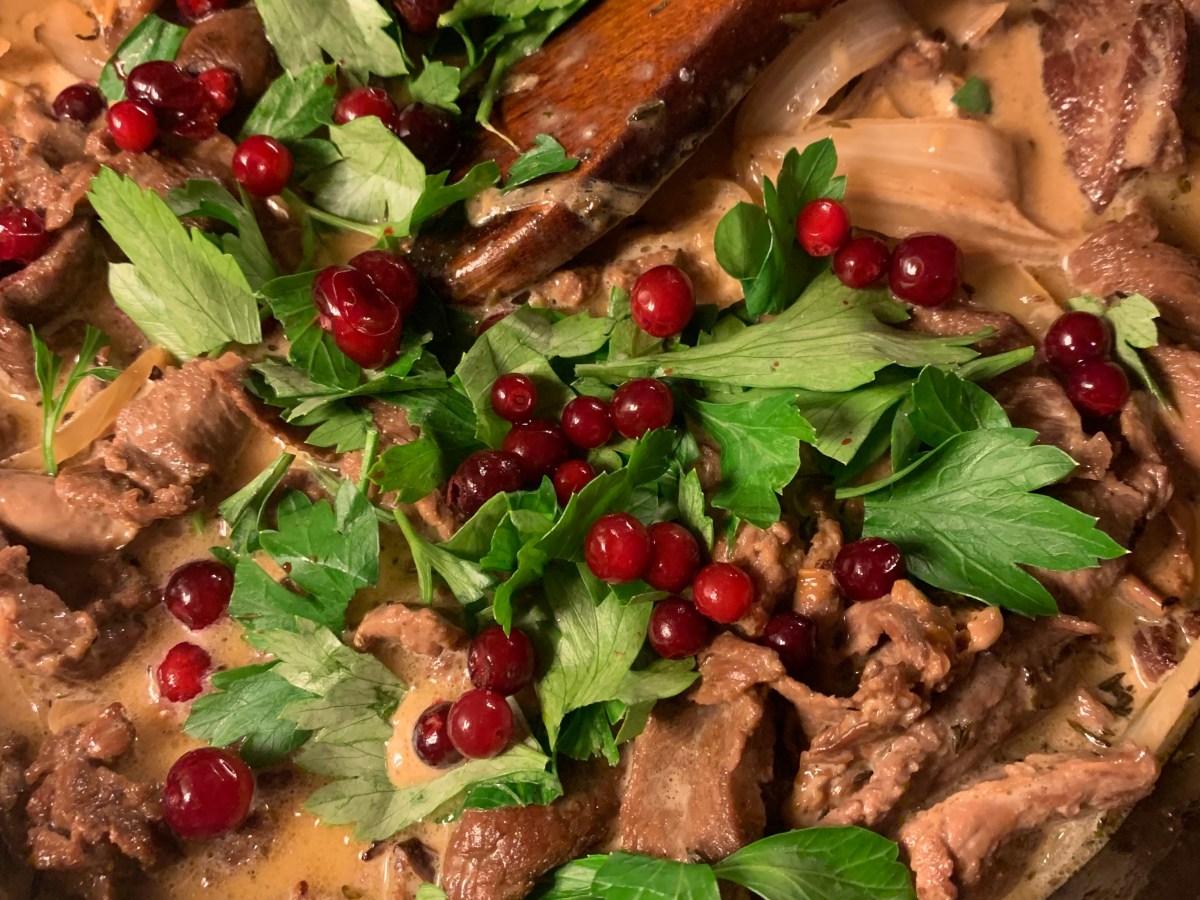 Viltskav med messmör och&nbsp;lingon