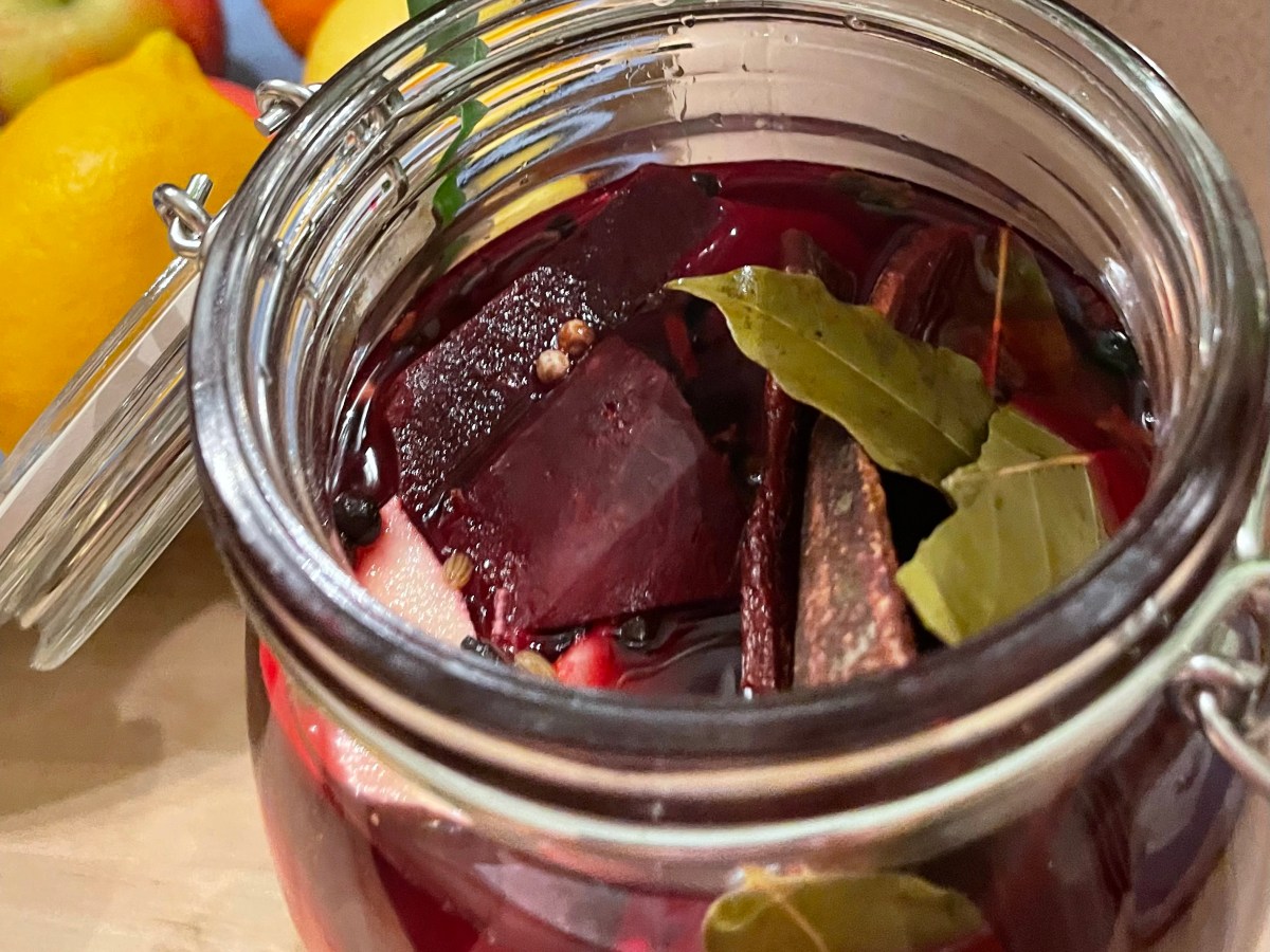 Inlagda kryddiga betor